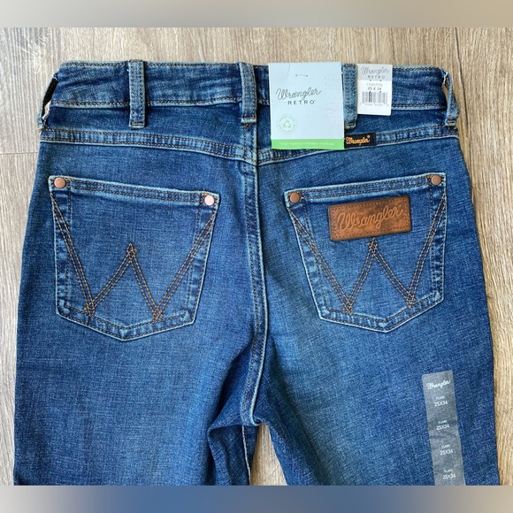 NWT 25x34 Wrangler Retro High Rise Trumpet Flare Jeans in Jenna - Picture 6 of 16